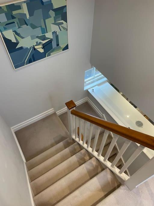 Charming & Cosy Town Centre Home With Parking Guildford Kültér fotó